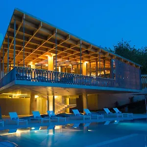 Ozadi Hotel Tavira