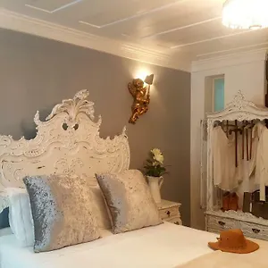 Apartment Charming I Historical Center